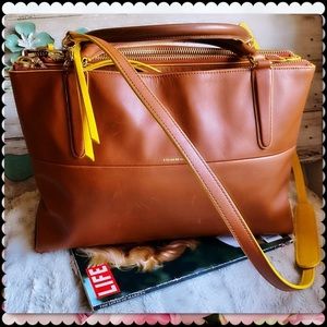 COACH BOUROUGH BAG IN SADDLE / BRITISH TAN
BEAUTIFUL PEBBLED LEATHER